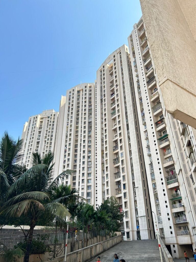 Rumah Bali Ghodbunder Road Thane ready to move residential apartments